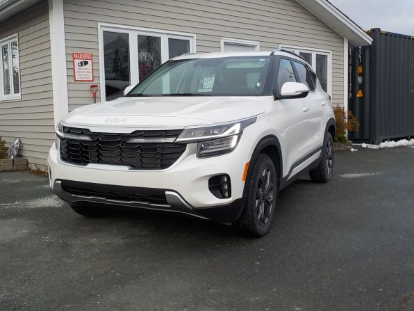2024 Kia Seltos EX AWD